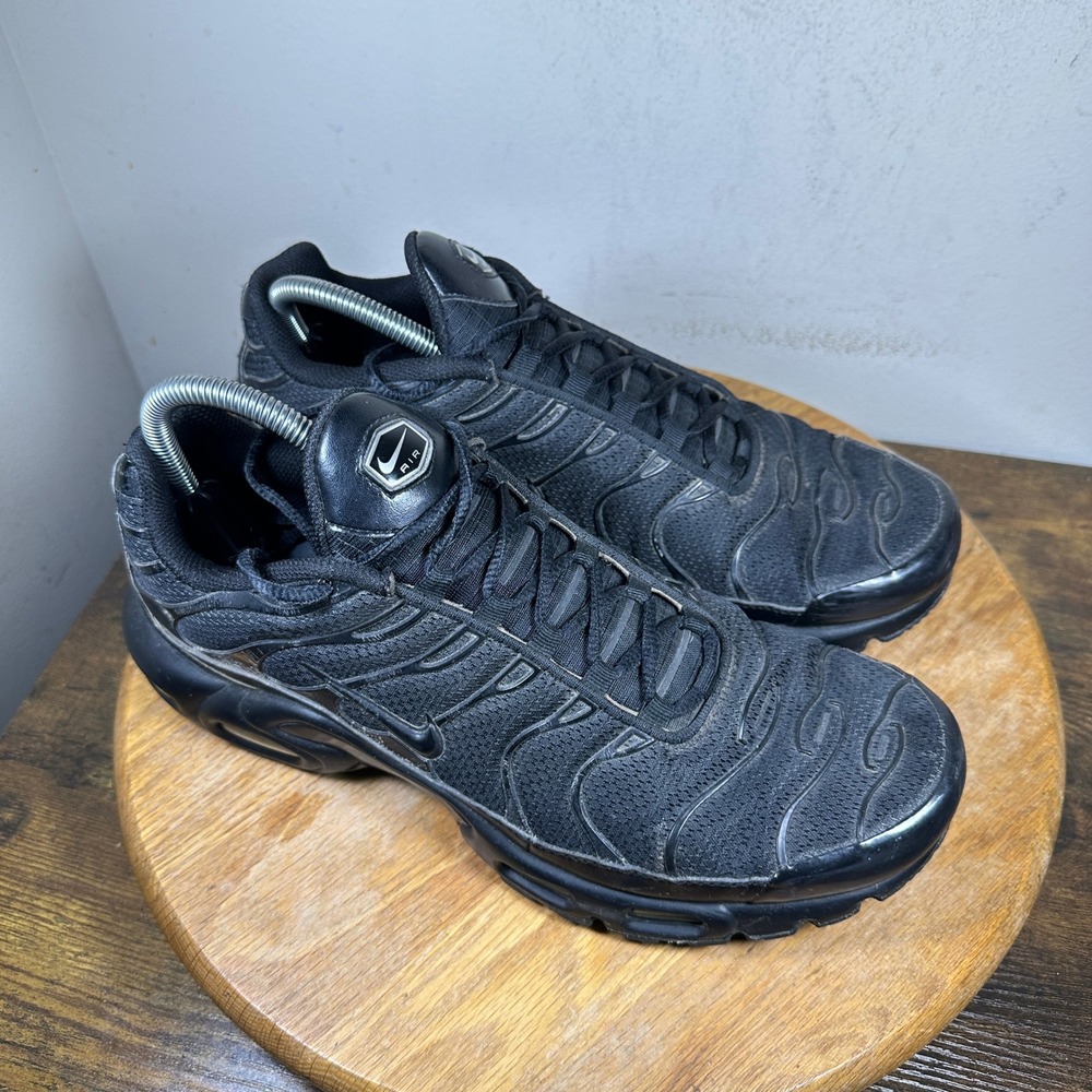 Nike Air Max Plus TN Triple Black Mens Running Shoes 604133-050 Size 10.5